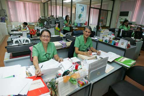Women in office in Philippines 